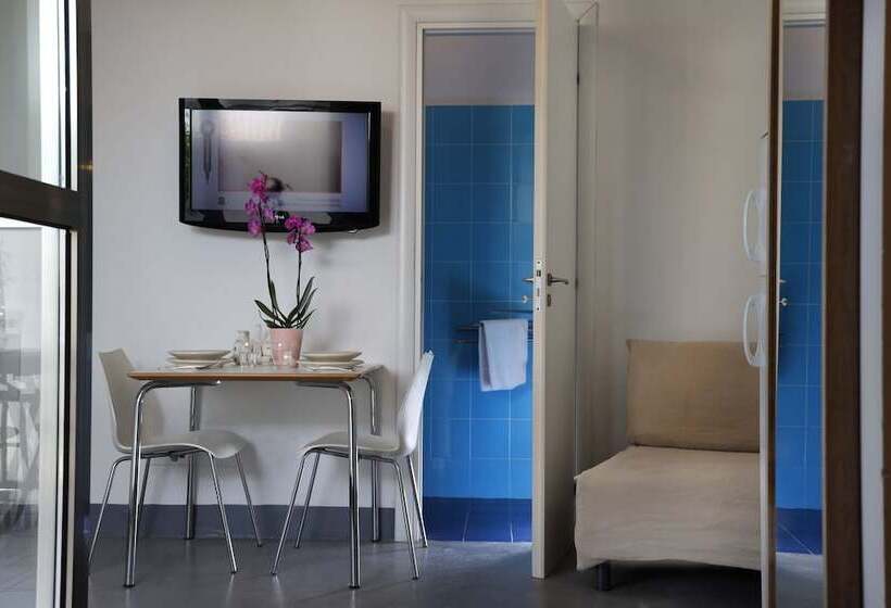 استودیوی استاندارد, Salento Residence & Suite