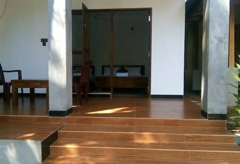 ガーデンビューデラックスルーム, Umesh Home Stay