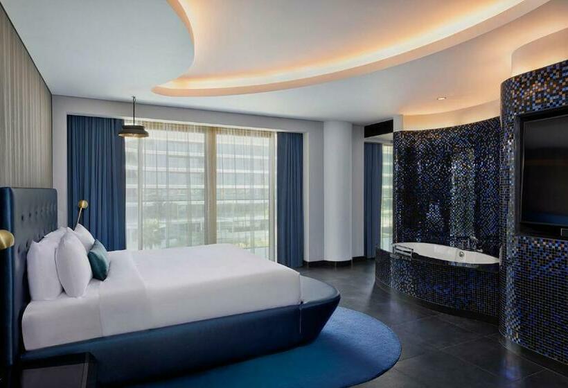 سوئیت با تخت بزرگ, W Dubai  The Palm