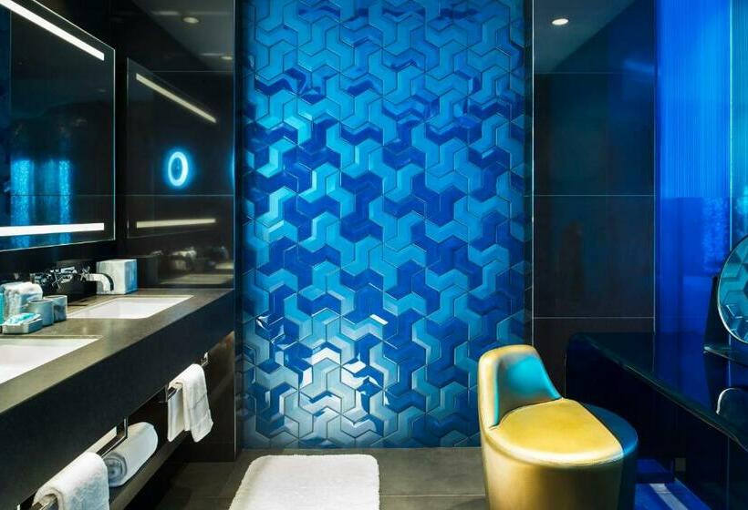 سوئیت با تخت بزرگ, W Dubai  The Palm