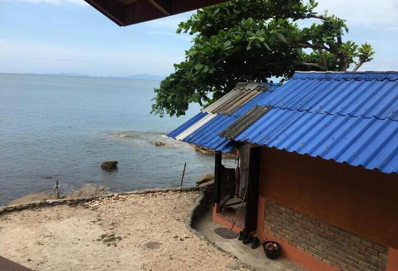 スタンダードバンガロー, Mama's Bungalows Koh Chang Ranong