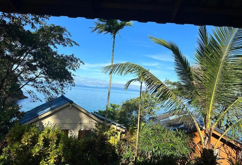 オーシャンビューのスタンダードバンガロー, Mama's Bungalows Koh Chang Ranong
