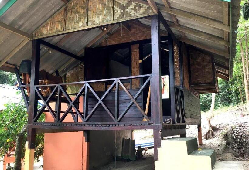 ガーデンビューのスタンダードバンガロー, Mama's Bungalows Koh Chang Ranong