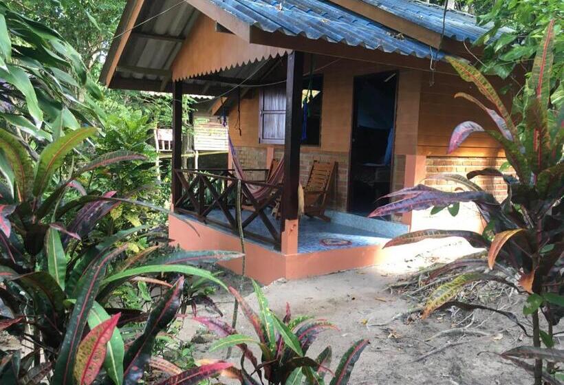 ガーデンビューのスタンダードバンガロー, Mama's Bungalows Koh Chang Ranong