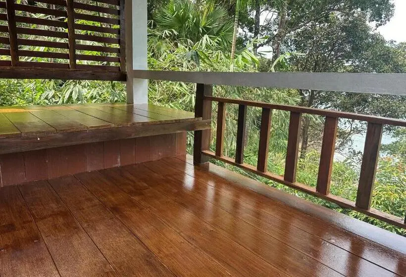 デラックスバンガロー, Mama's Bungalows Koh Chang Ranong