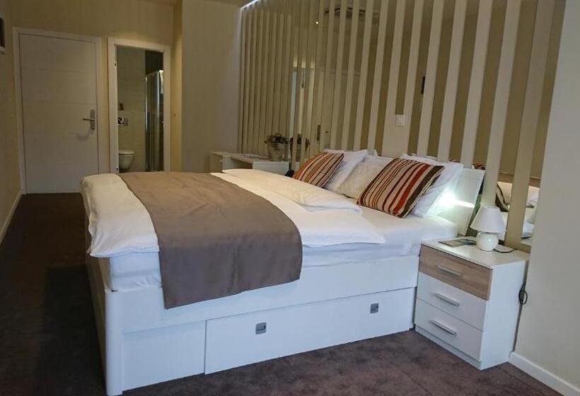 غرفة قياسية, B&b Schlosser