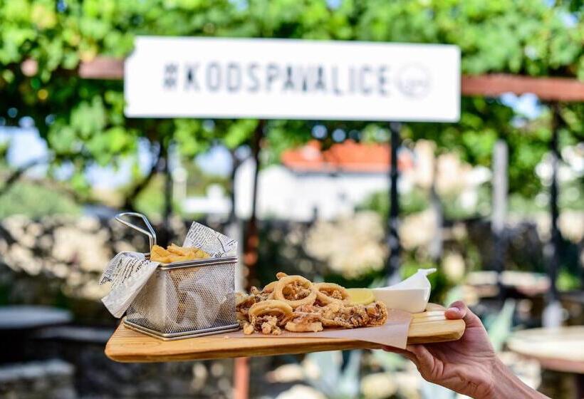 חדר משפחתי, Guesthouse Kod Spavalice