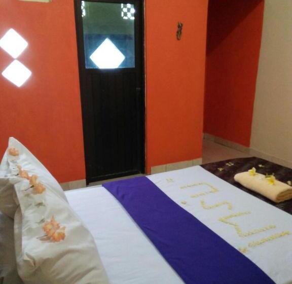 חדר סטנדרט יחיד, Made Roejas Family