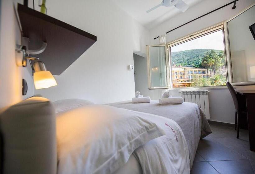 Номер Стандарт Вид на Сад, Bouganville B&b