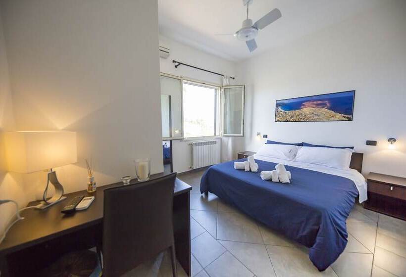 Номер Стандарт, Bouganville B&b