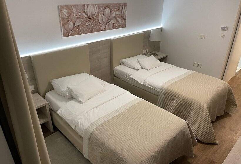 标准间, Magdalena