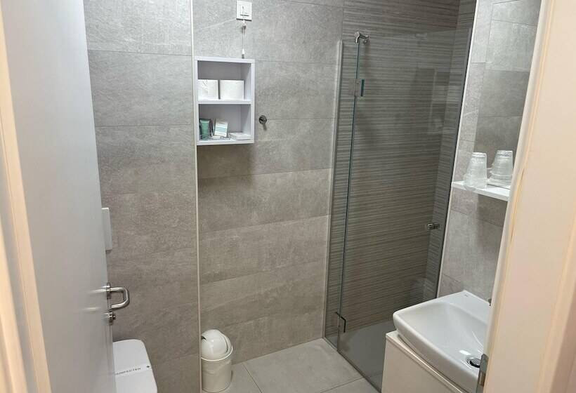 家庭间, Magdalena