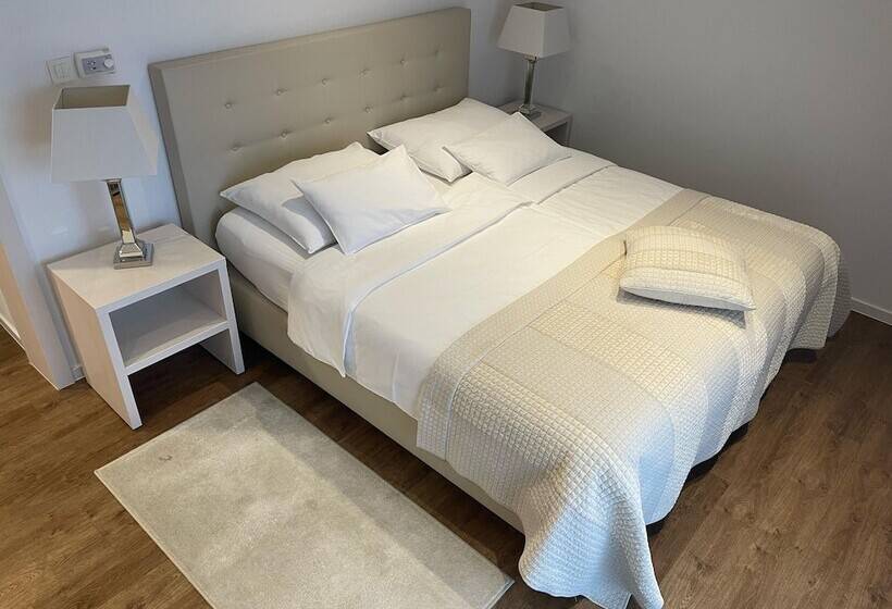 家庭间, Magdalena