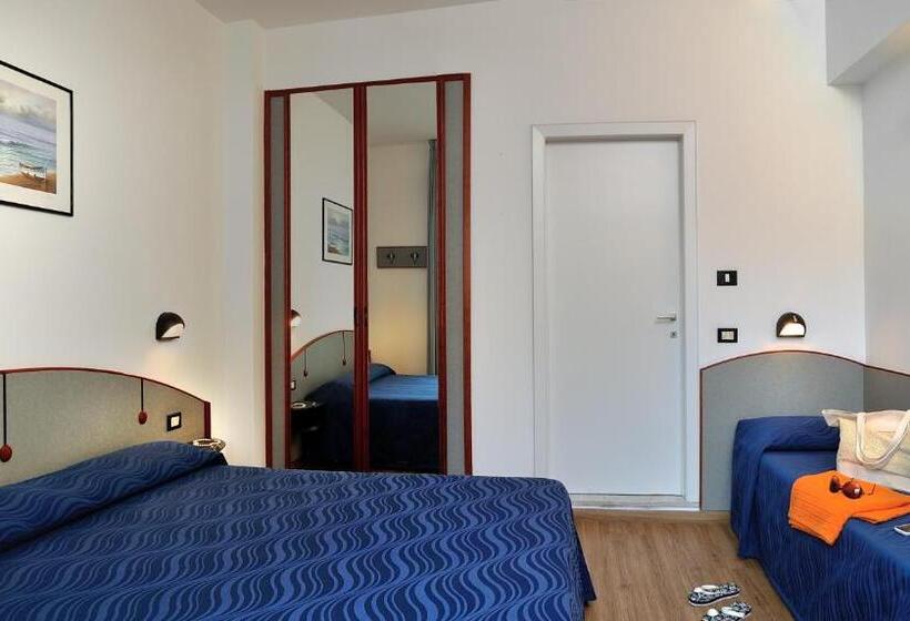 バルコニー付きスタンダードトリプルルーム, Marilena