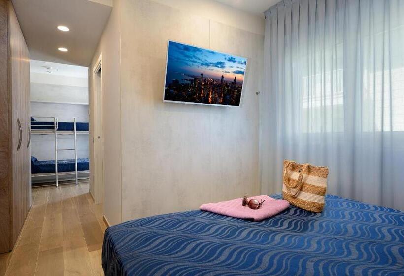 バルコニー付スタンダード4ベッドルーム, Marilena