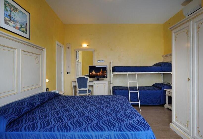 バルコニー付スタンダード4ベッドルーム, Marilena