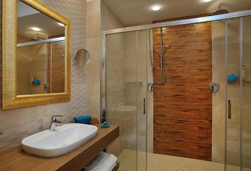 ファミリールーム, Marilena