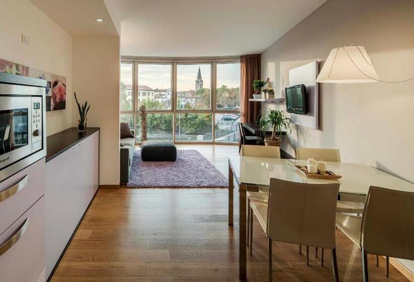 سوییت, Residence Portus