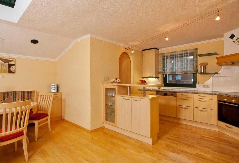 آپارتمان خانوادگی, Alp Resort Tiroler Adler