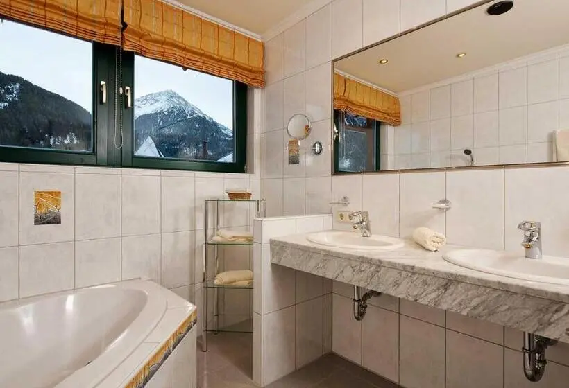 家族用アパートメント, Alp Resort Tiroler Adler