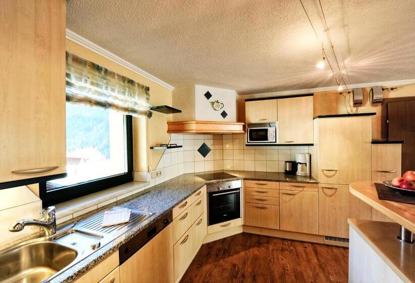 آپارتمان خانوادگی, Alp Resort Tiroler Adler