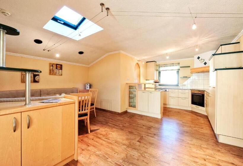 آپارتمان خانوادگی, Alp Resort Tiroler Adler