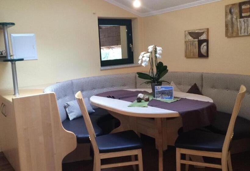 آپارتمان خانوادگی, Alp Resort Tiroler Adler