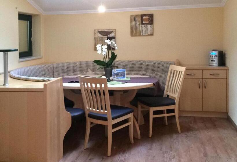 آپارتمان خانوادگی, Alp Resort Tiroler Adler