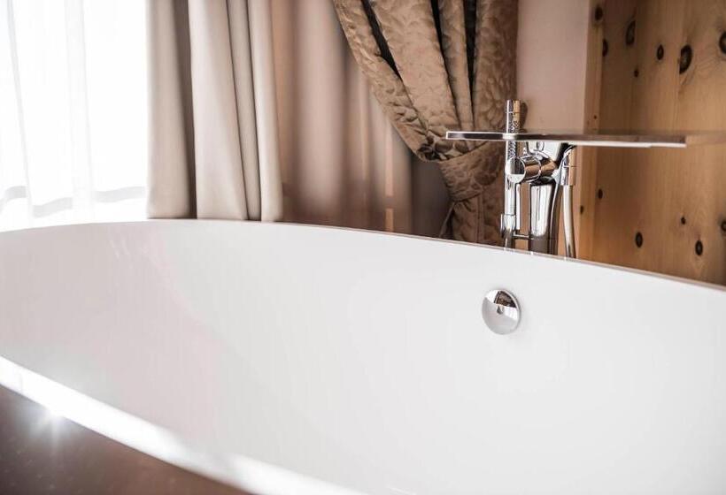 Люкс Вид на Горы, Alpin Garden Luxury Maison & Spa - Adults Only