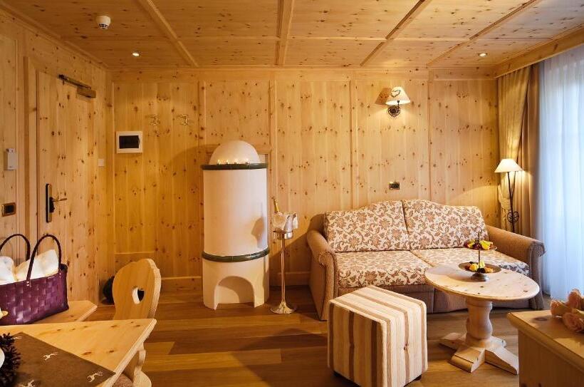 Трехместный Номер Стандарт с Балконом, Alpin Garden Luxury Maison & Spa - Adults Only