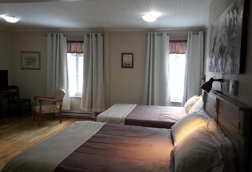 اتاق لوکس چهار تخته, Auberge La Maison Sous Les Pins