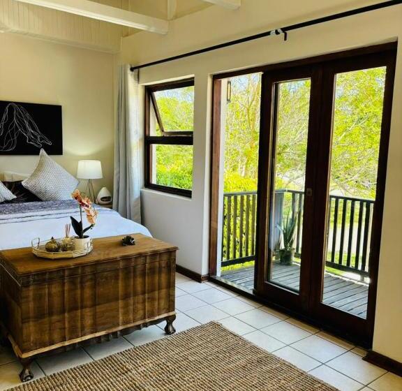 إستديو عائلى, Bliss In The Bay Guesthouse