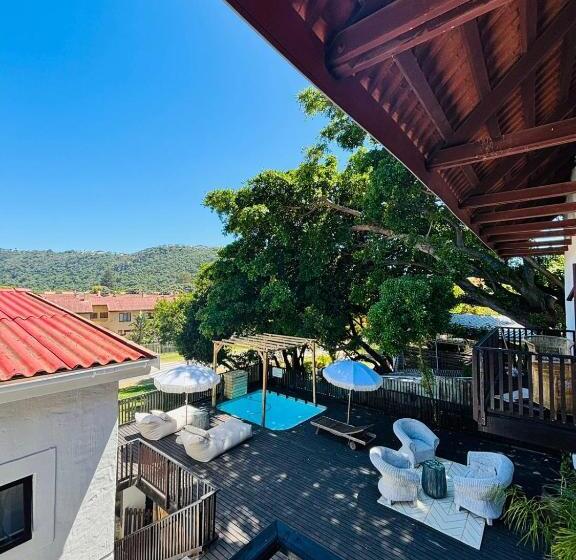 غرفة قياسية مطلّة علي حمام السباحة, Bliss In The Bay Guesthouse