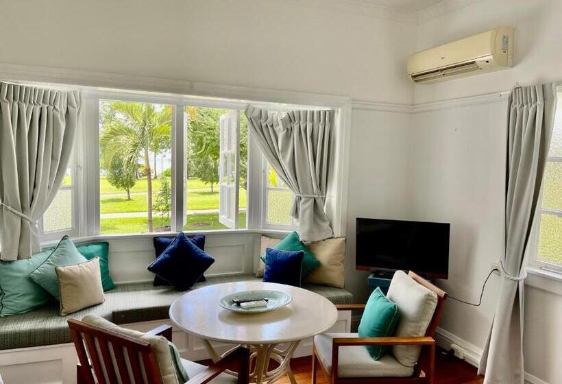 إستوديو قياسى مطل على البحر, Floriana Boutique