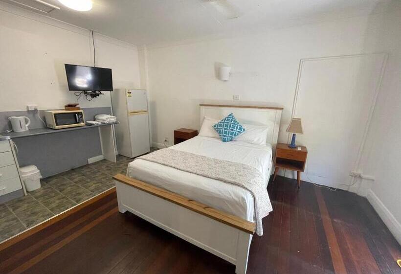 غرفة قياسية لذوى الاحتياجات الخاصة, Floriana Boutique