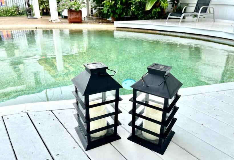 غرفة قياسية لذوى الاحتياجات الخاصة, Floriana Boutique