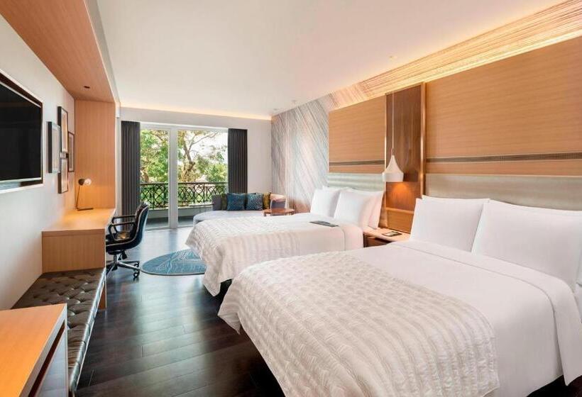 סטודיו משפחתי, Le Méridien Goa, Calangute