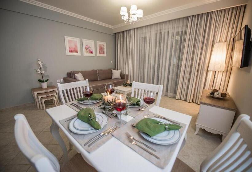 Президентский Люкс, Lefkadio Suites