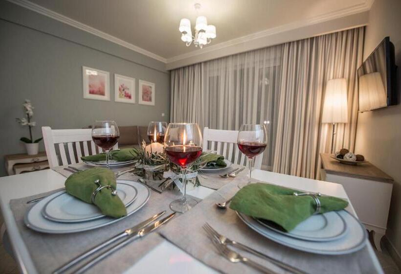 Президентский Люкс, Lefkadio Suites