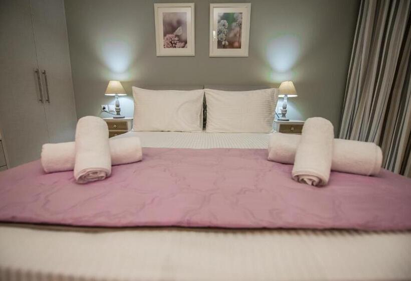 Полулюкс, Lefkadio Suites