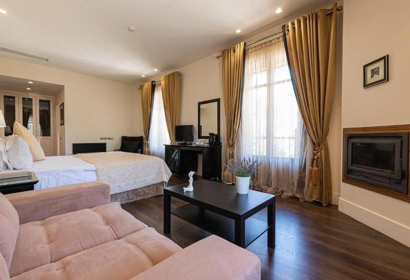 Полулюкс, Nymfasia Resort