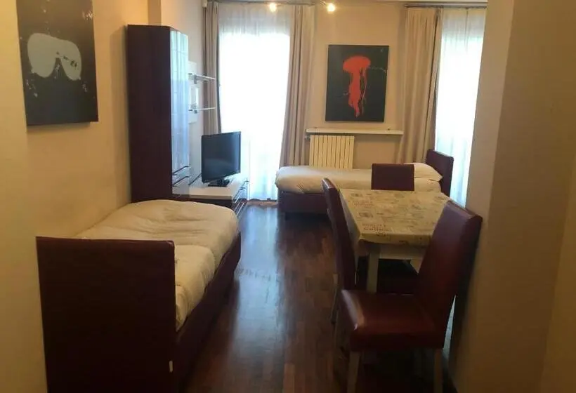トリプルクラシックルーム, Residenza Segrate Centro Segrate