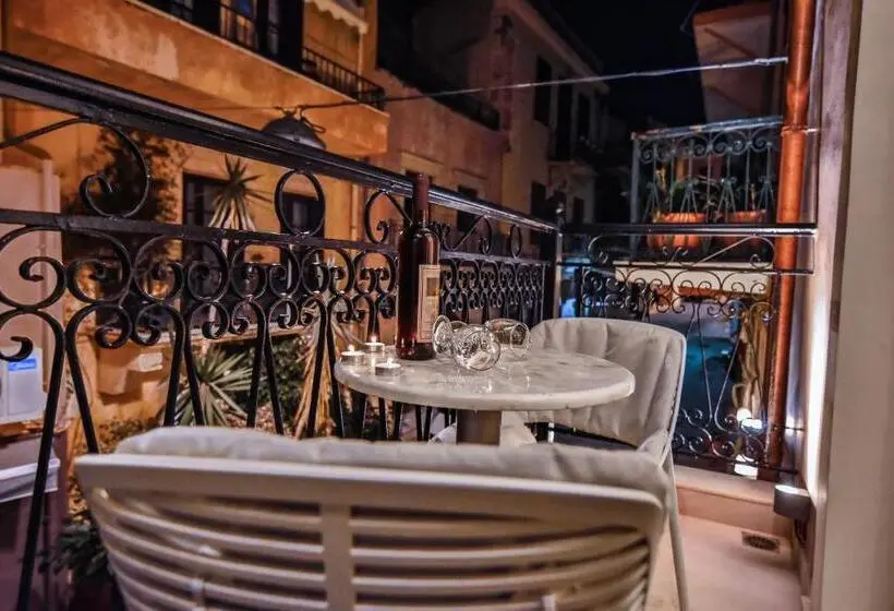 Suite 2 Chambres, Consolato Boutique