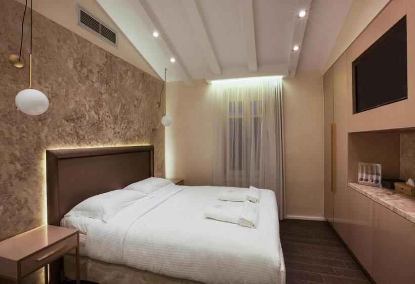 パノラミックビューのジュニアスイート, Consolato Boutique