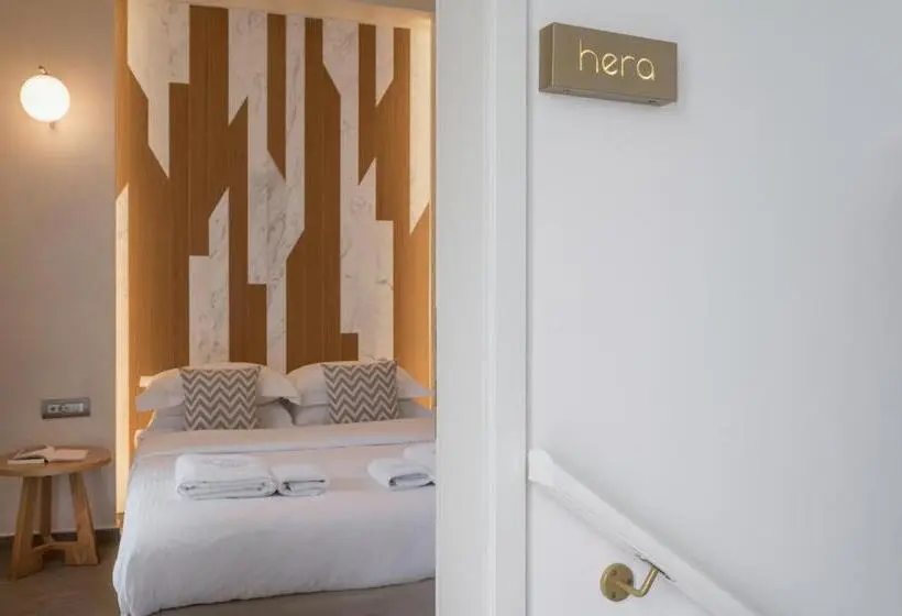 Chambre Basic, Consolato Boutique