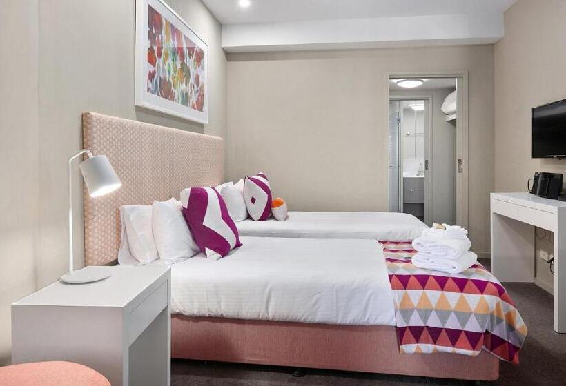 2 Bedroom Apartment with Views, Docklands Private Collection   Newquay