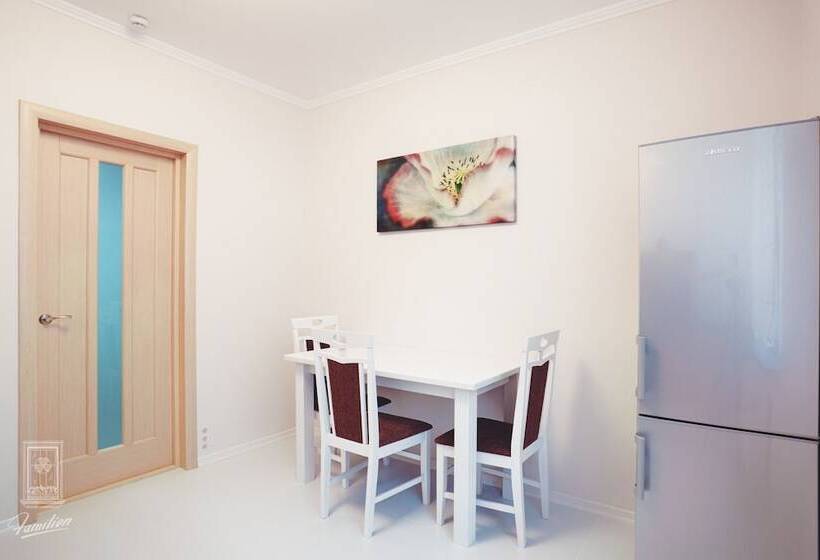 آپارتمان 1 خوابه, Familion Apart