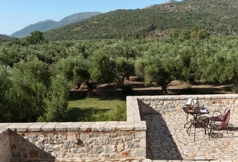 דירת חדר, Kamares Villas