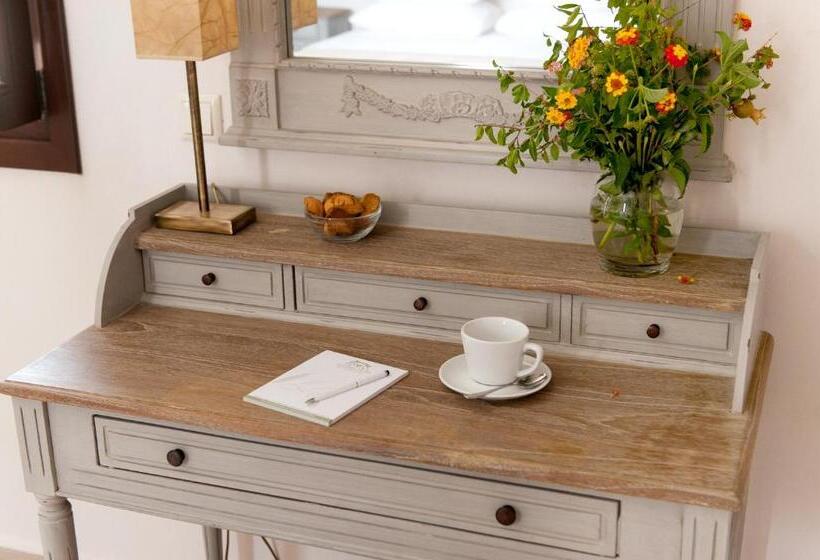 דירת חדר עם טרסה, Kamares Villas