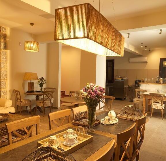 דירה בת חדר שינה 1 עם מרפסת, Kamares Villas